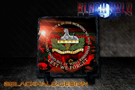 The Gloucestershire Regiment (Glosters): Lest We Forget Natural Rock Slate with Stands (150mm x 150mm) - Black Halo Design
